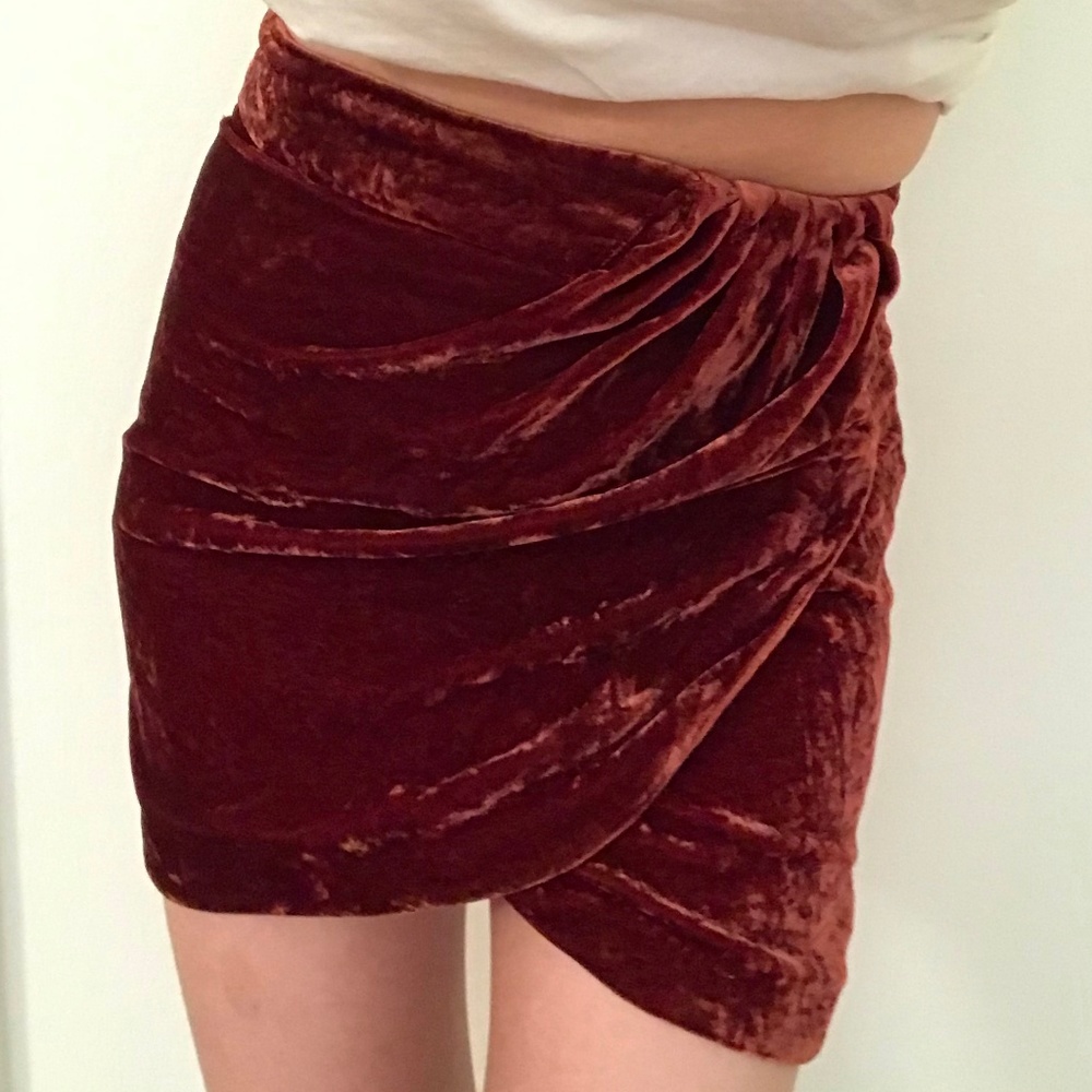 Heimstone red velvet mini skirt. Made in France